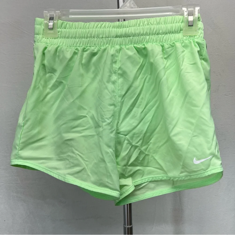 Nike One Girl’s‎ Mint Green Athletic Shorts Large